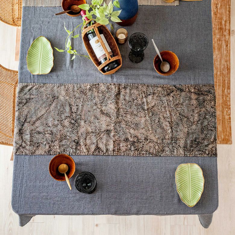 メール便対応】テーブルランナー バティック 布 さらさ 更紗