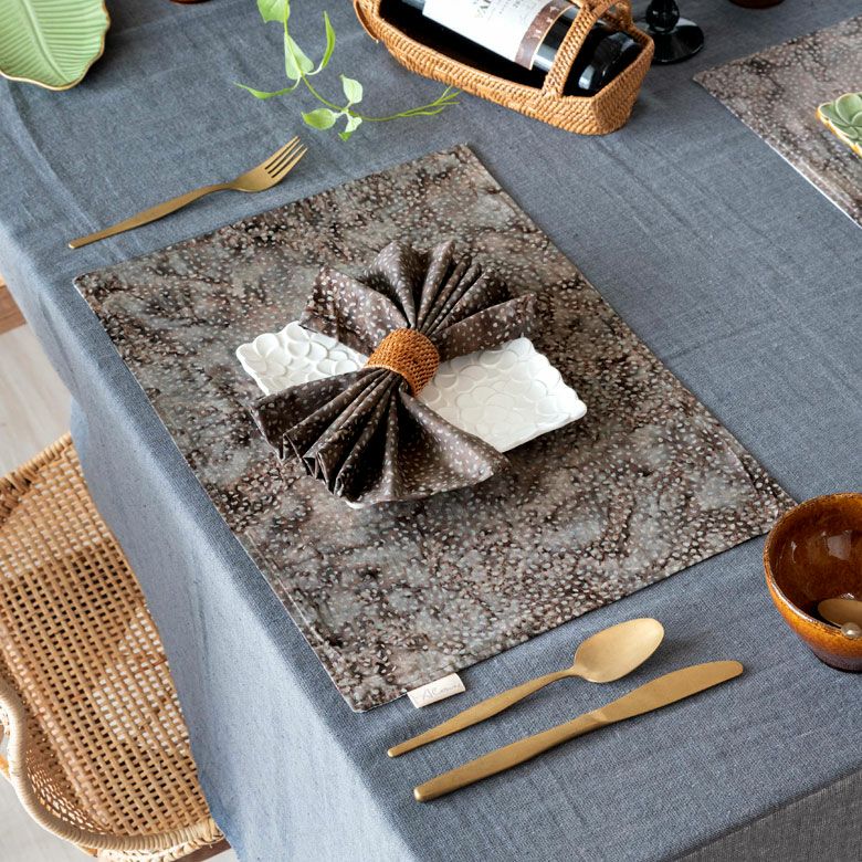 メール便対応】ランチョンマット バティック 布 さらさ 更紗