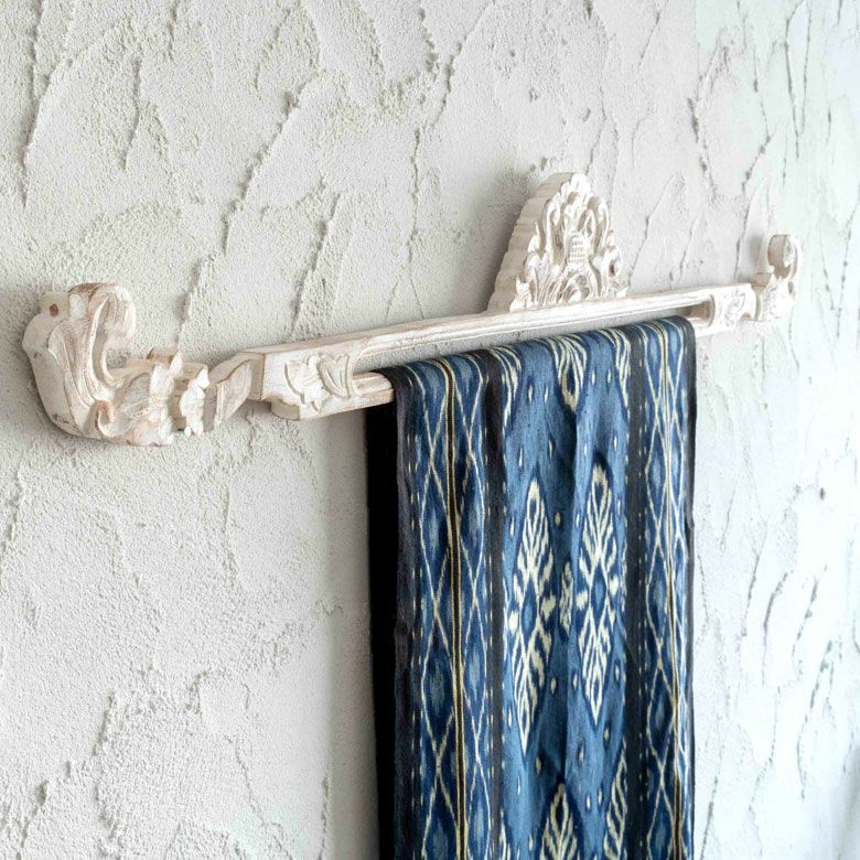 イカットハンガー アンティーク風 木彫り 彫刻 レリーフ タペストリー