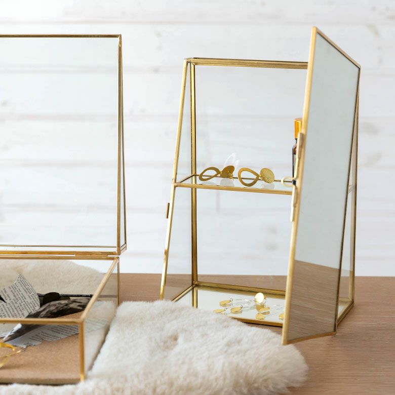 000000003927-02.jpg?size=l&w=