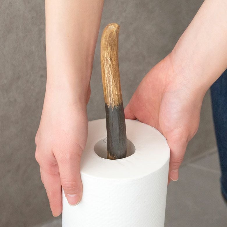 トイレットペーパーホルダー バリ ネコ 猫 置物 天然木 木彫り