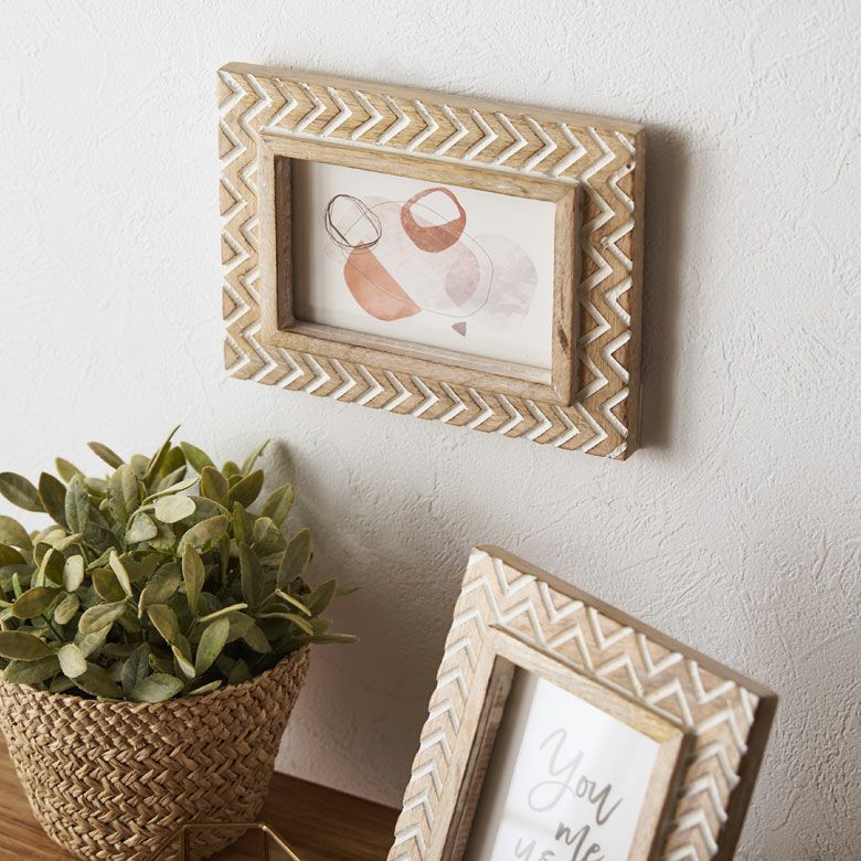 フォトフレーム 写真立て 木彫り 木製 マンゴーウッド シェブロン 縦