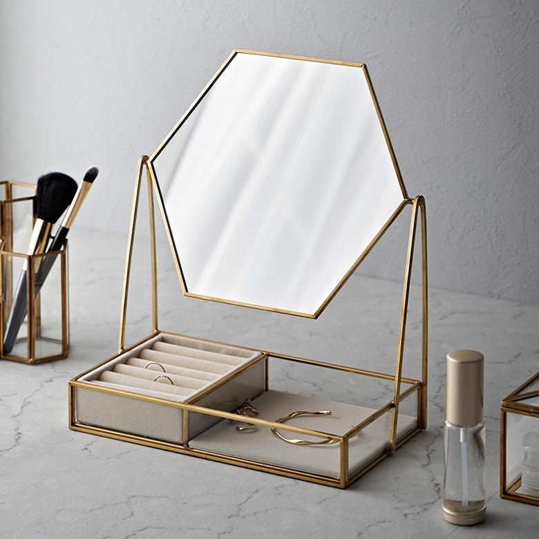 000000005920-01.jpg?size=l&w=