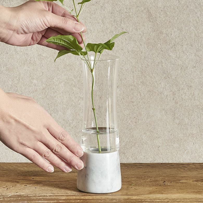 フラワーベース 花瓶 花びん 水入れ可 ショート 約 W 7cm D 7cm H 20cm