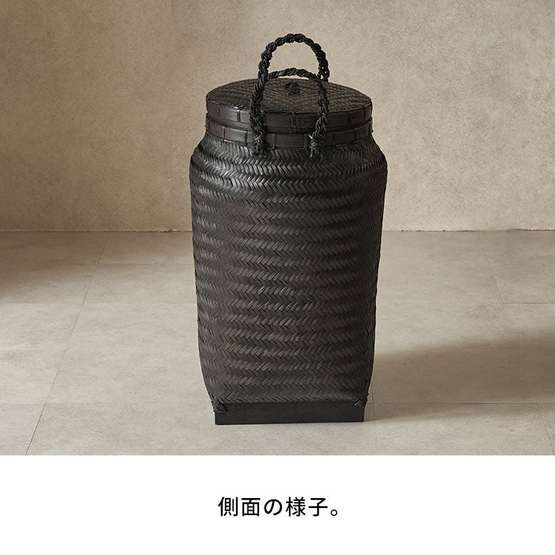 モダンな佇まいのブラックバンブーバスケット 深型ふた付き 約37L 約