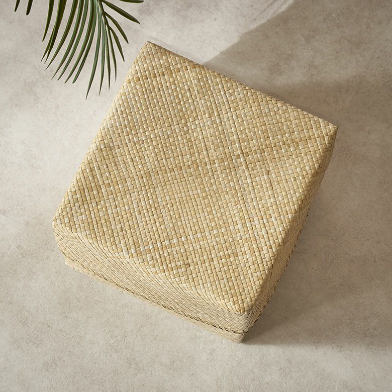 レザーのような質感のパンダン収納ボックス フタ付き 約25×25×19.5cm