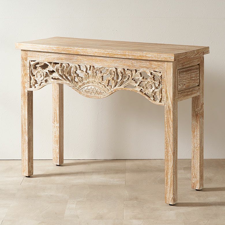 アジアンデザインの彫刻がカービングされたチークウッドのコンソール