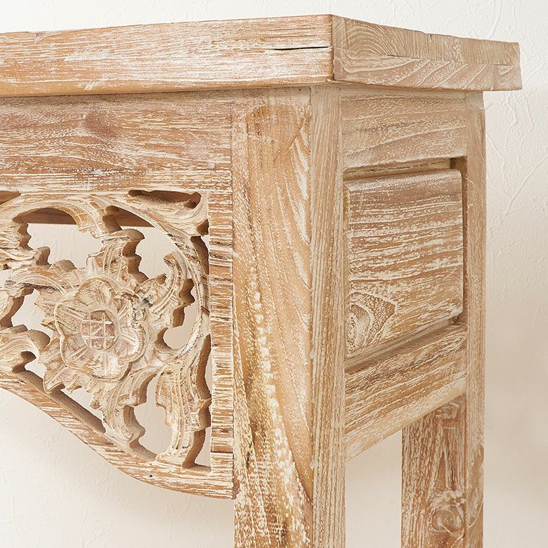 アジアンデザインの彫刻がカービングされたチークウッドのコンソール