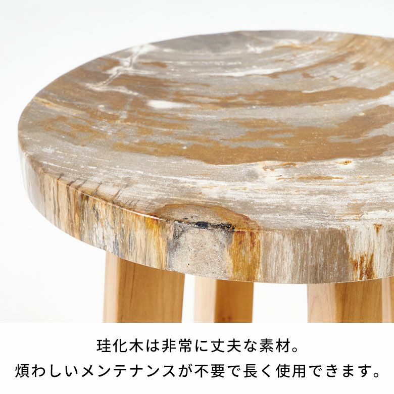 木の化石でできたフォッシルストーン製の天板にチークウッドの脚を 木の化石でできたフォッシルストーン製の天板にチークウッドの脚を