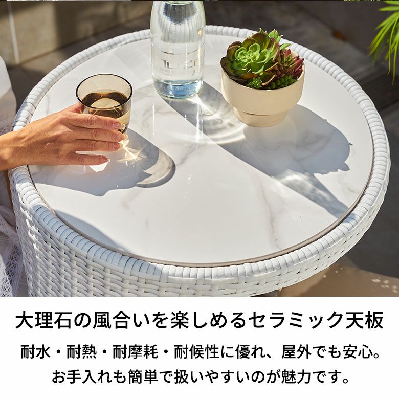 ベランダを素敵なカフェに 驚くほどコンパクトに収納できる