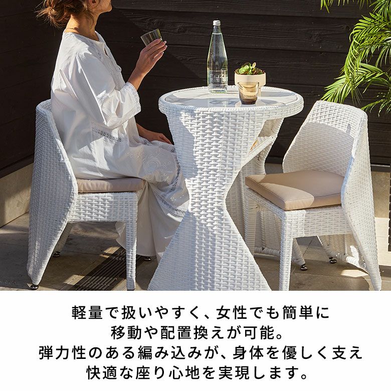 ベランダを素敵なカフェに 驚くほどコンパクトに収納できる