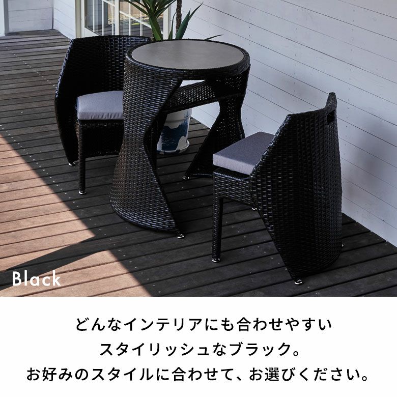 ベランダを素敵なカフェに 驚くほどコンパクトに収納できる