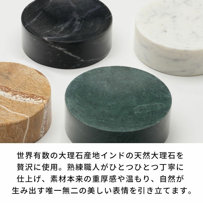 まるでホテルのようなモダンで上品な空間に格上げできるシンプルで洗練